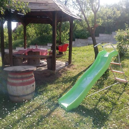 Apartmani Jankovic Връдник Екстериор снимка