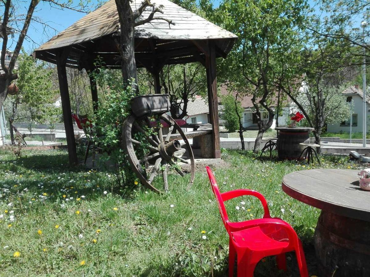 Apartmani Jankovic Връдник Екстериор снимка