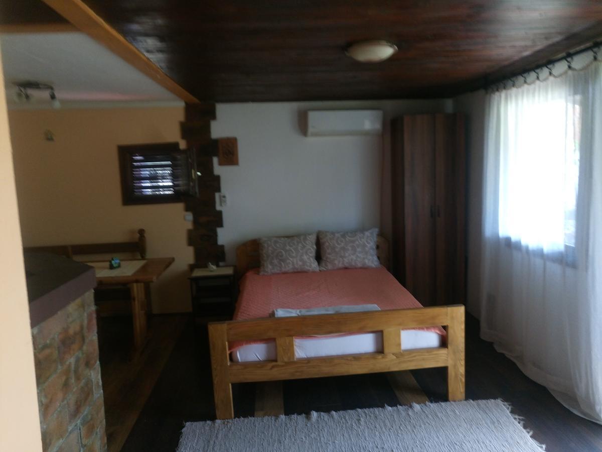 Apartmani Jankovic Връдник Екстериор снимка