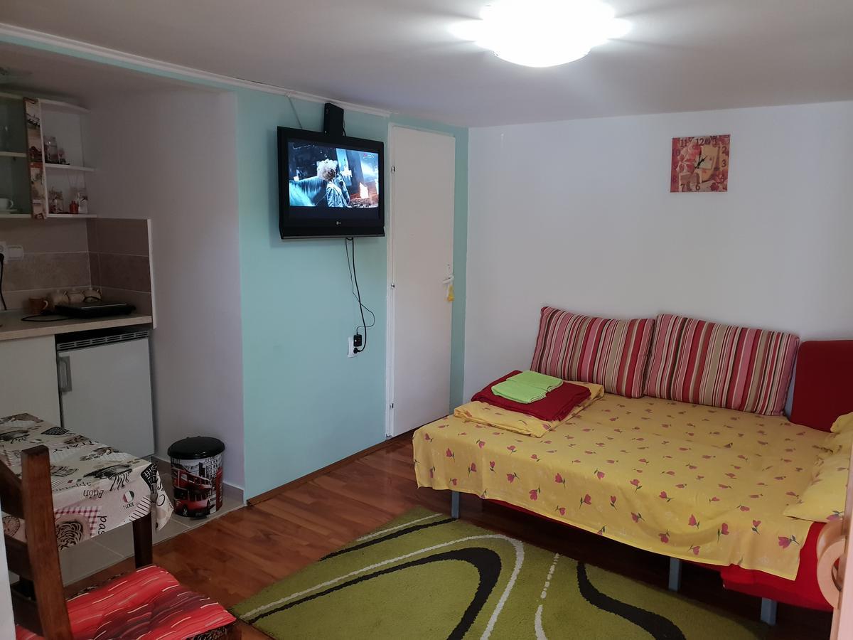 Apartmani Jankovic Връдник Екстериор снимка